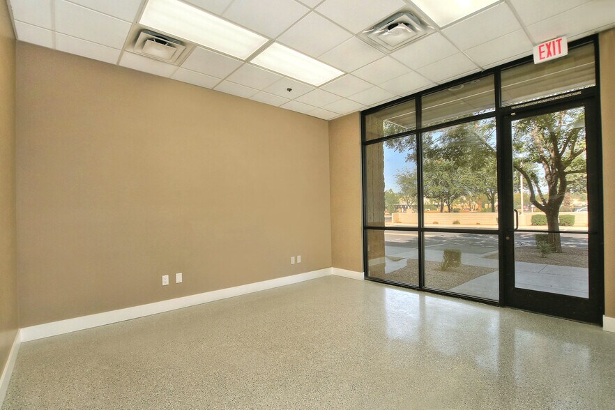 More Photos Of 7235 E Hampton Ave, Mesa Warehouse For Sale