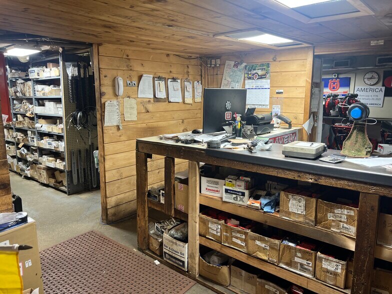 More Photos Of 71 Worcester Road, Charlton Auto Dealership For Sale