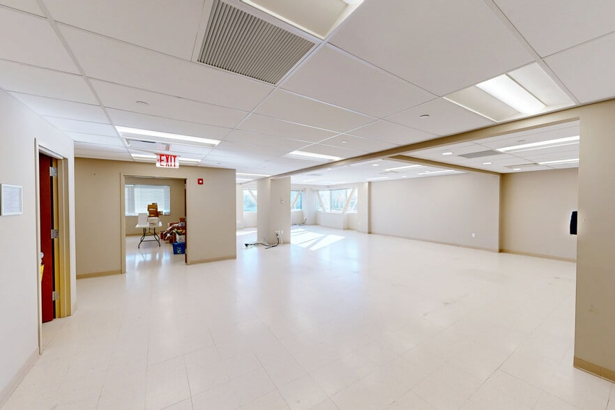 Primary Photo Of 10520 Rockaway Beach Blvd, Rockaway Park Medical For Lease