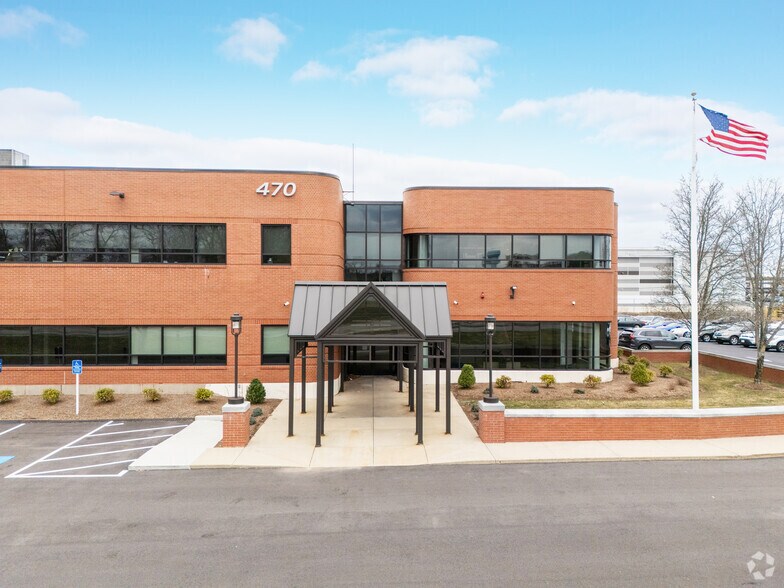 More Photos Of 470 Myles Standish Blvd, Taunton Office For Lease