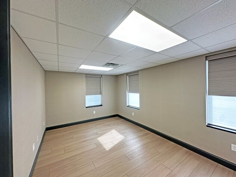 More Photos Of 124 Bedford Center Rd, Bedford Office For Sale