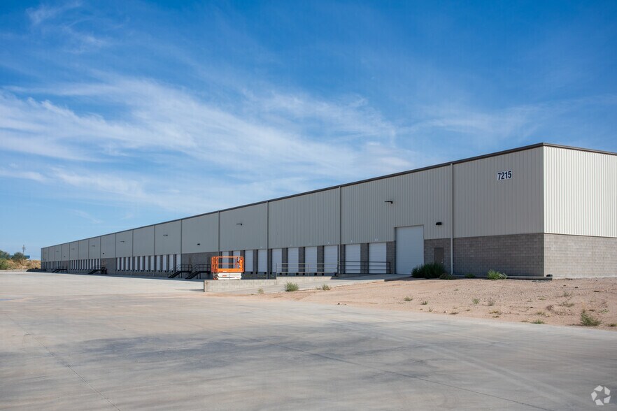 More Photos Of 7225 S Kolb Rd, Tucson Warehouse For Lease
