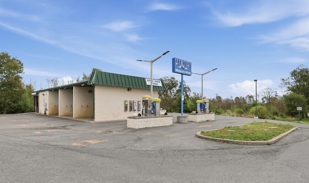 More Photos Of 4803 Gerrardstown Rd, Inwood Specialty For Sale