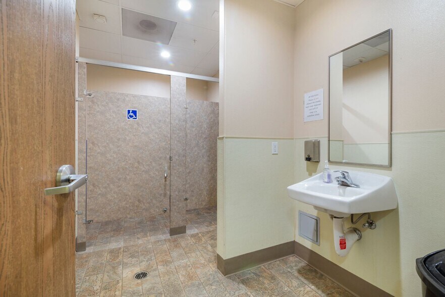 More Photos Of 3126 W Johnston Ave, Hemet Religious Facility For Sale