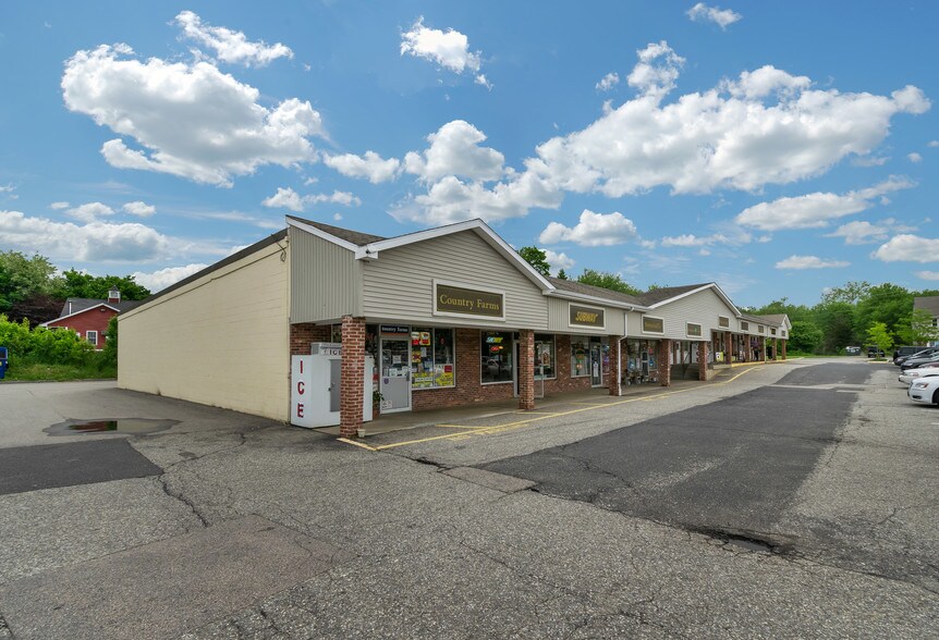 More Photos Of 41-61 Main St, Hebron Restaurant For Lease