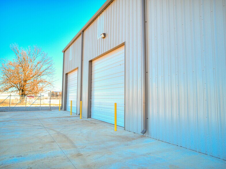 More Photos Of 11900 S Meridian, Oklahoma City Warehouse For Sale