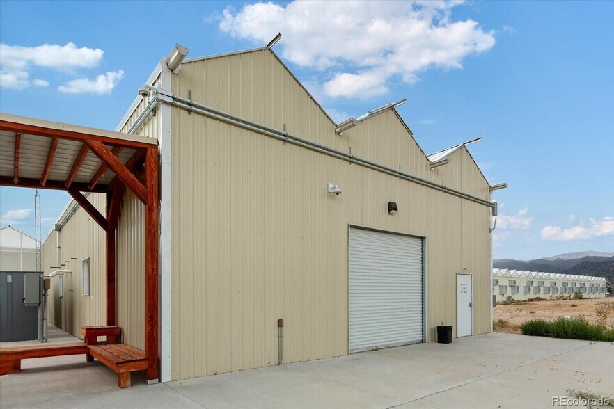 More Photos Of 7800 7706 7708 7710 County Rod 152, Salida Manufacturing For Sale