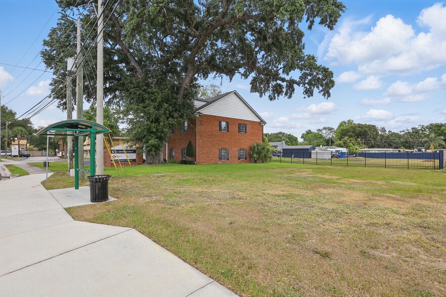 More Photos Of 5639 Hansel Ave, Orlando Office For Lease