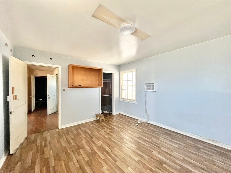 More Photos Of 2513 Connie Dr, Sacramento Freestanding For Sale