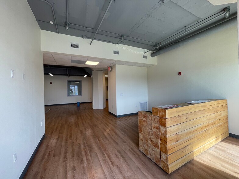 More Photos Of 222 N Expressway, Brownsville Medical For Lease