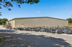 More Photos Of 806 Whitaker Rd, New Market Warehouse For Sale