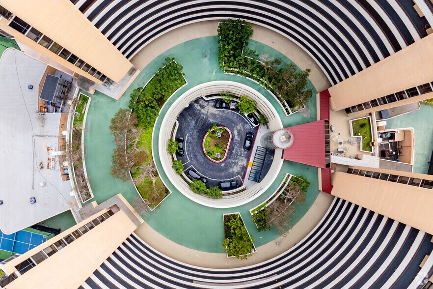 More Photos Of Marina City Club, Marina Del Rey Coworking Space