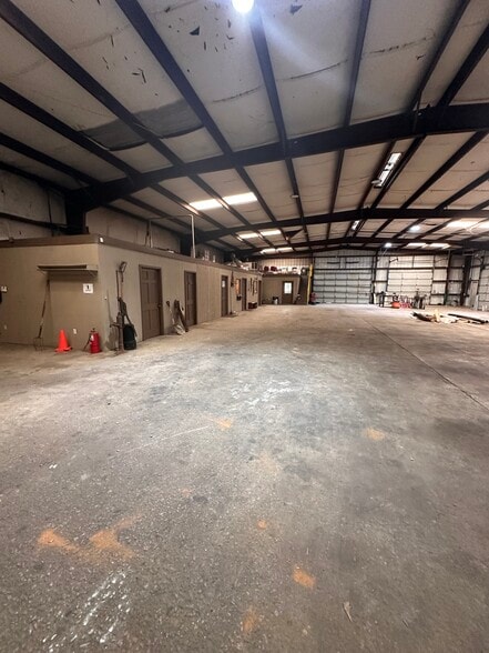 More Photos Of 5055 Edgefield Rd, Trenton Warehouse For Sale