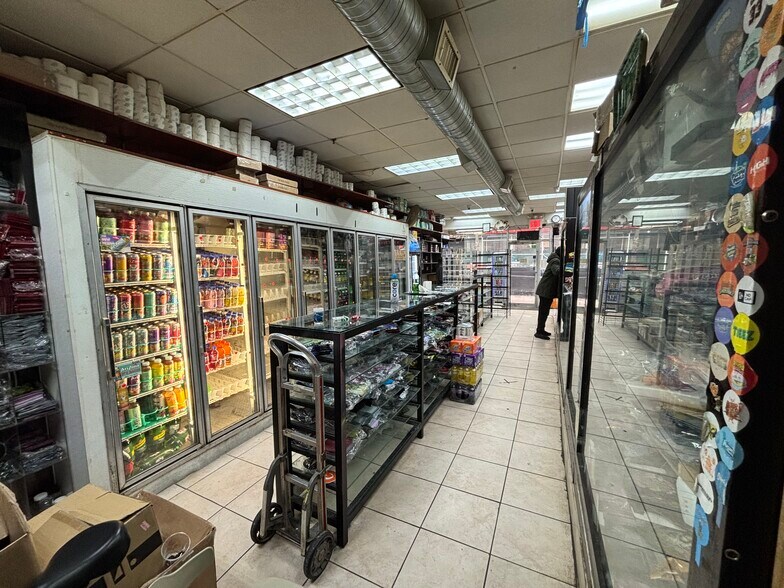 More Photos Of 5420-5428 Myrtle Ave, Ridgewood Storefront For Lease