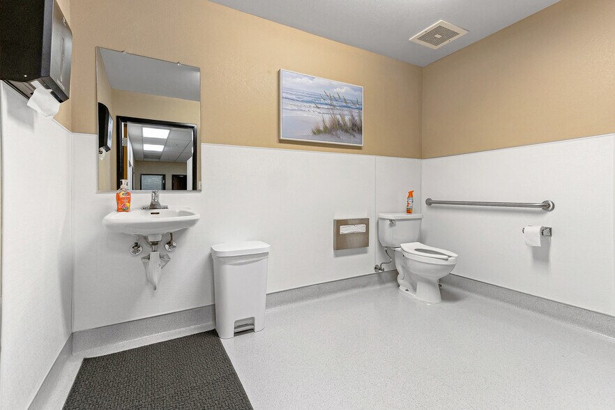 More Photos Of 5176 Hillsdale Cir, El Dorado Hills Medical For Sale