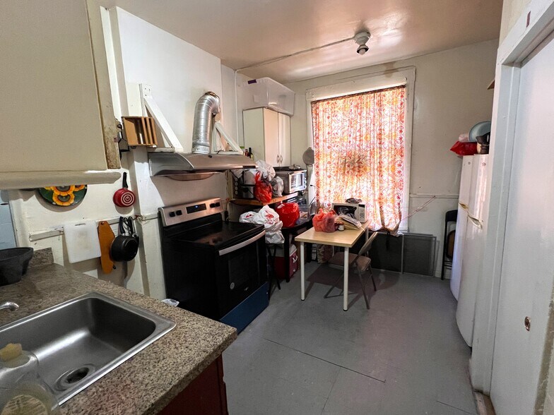 More Photos Of 545-555 Hyde St, San Francisco Apartments For Sale