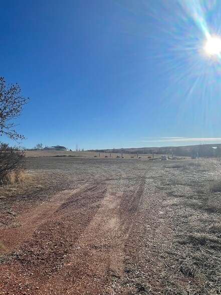 More Photos Of 22 NW M St, Watford City Trailer Camper Park For Sale