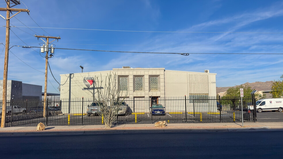 More Photos Of 1345 Geronimo Dr, El Paso Distribution For Sale
