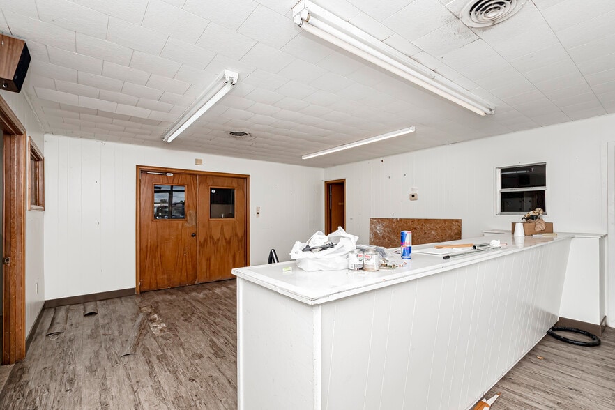 More Photos Of 9162 S Choctaw Dr, Baton Rouge Industrial For Sale