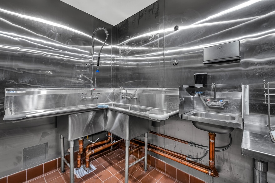 More Photos Of 658 Lebec Rd, Lebec Restaurant For Sale