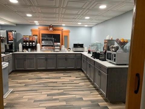 More Photos Of 504 SE 10th St, Madison Hotel For Sale