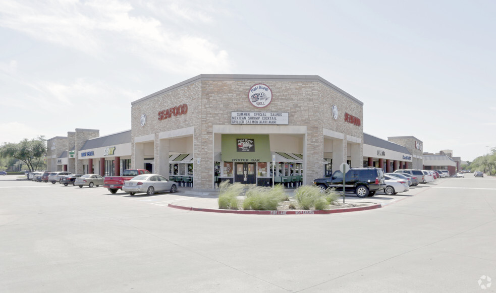 Primary Photo Of 6412 E Northwest Hwy, Dallas Unknown For Lease