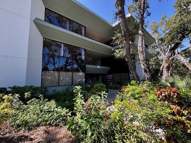 Primary Photo Of 2477 Stickney Point Rd, Sarasota Medical For Lease