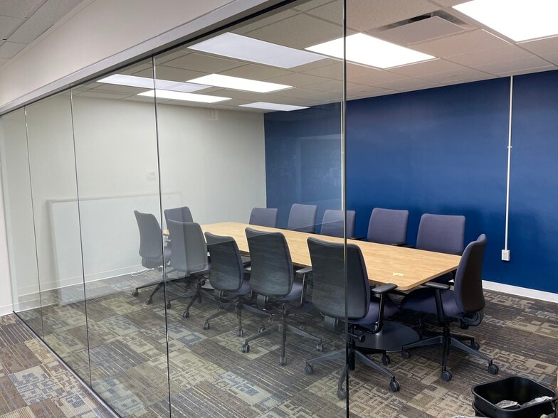 More Photos Of 21700 Northwestern Hwy, Southfield Loft Creative Space For Lease