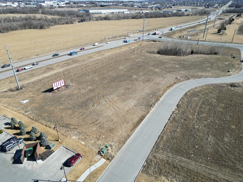 More Photos Of 114th St & Giles Road @ Giles Rd, La Vista Land For Sale