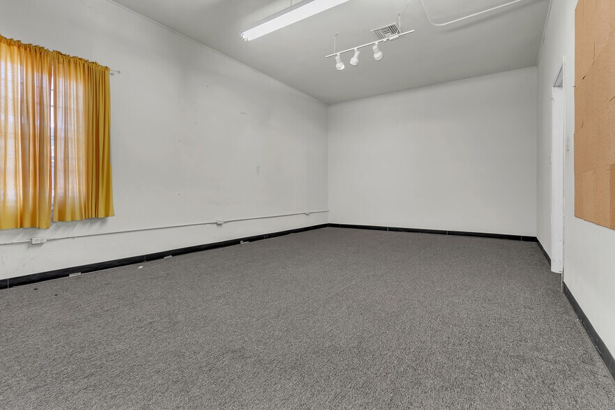 More Photos Of 9707 Flower St, Bellflower Religious Facility For Lease