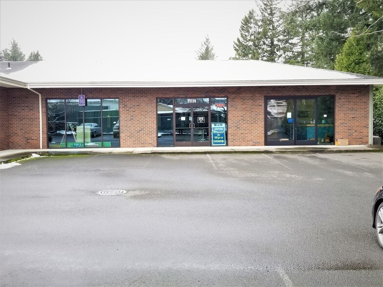 More Photos Of 21721-21739 SE Stark St, Gresham Freestanding For Lease