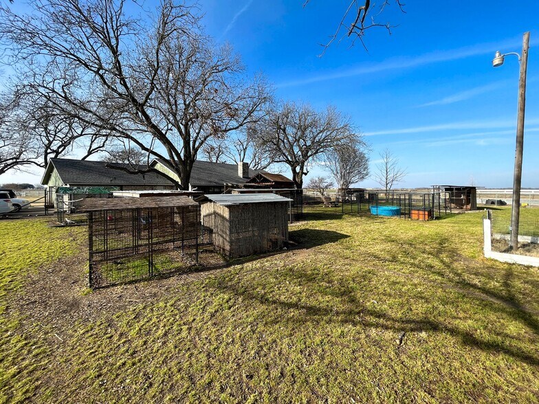 More Photos Of 11001 S State Highway 95, Taylor Land For Sale