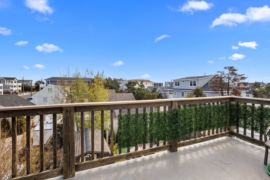 More Photos Of 512 Long Beach Blvd, Surf City Restaurant For Sale