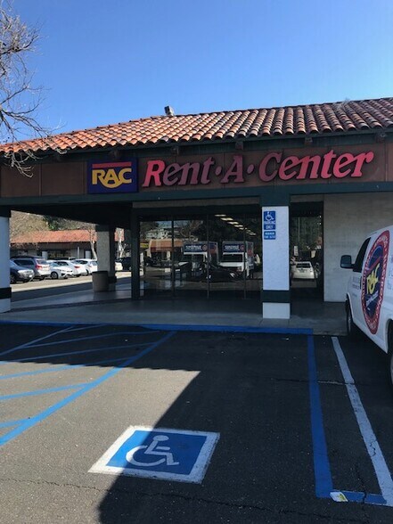 More Photos Of 1019-1199 Highland Ave, National City Unknown For Lease