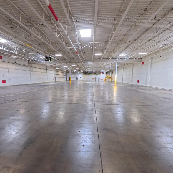 More Photos Of 190 Walnut Ln, Pottsville Warehouse For Lease