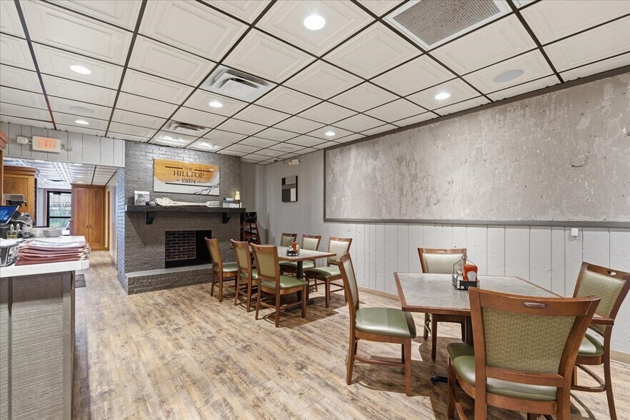 More Photos Of 318 New York Ave, Rochester Sports And Entertainment For Sale