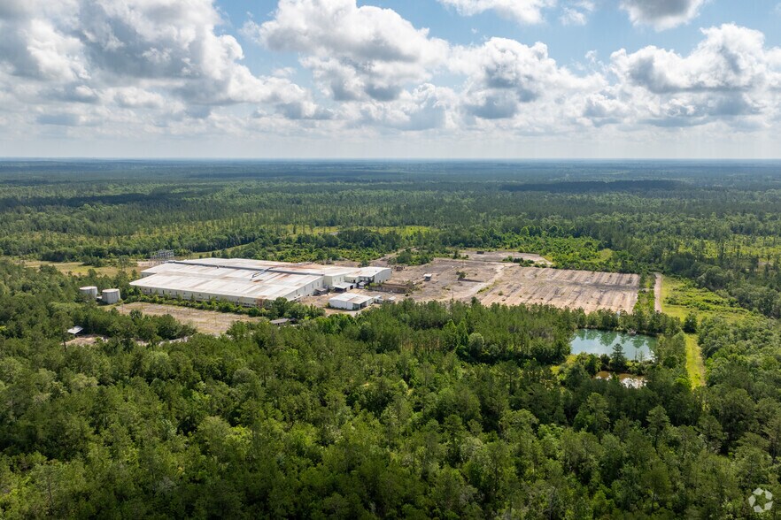 More Photos Of Hwy 363 @ FM 363 & US HWY 190, Bon Wier Warehouse For Sale