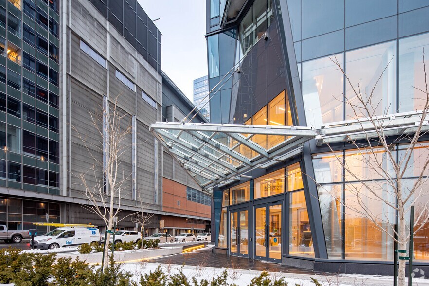 More Photos Of 1268 Rue Saint-Antoine O, Montréal Apartments For Sale