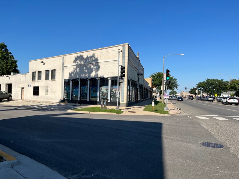 More Photos Of 6613-6621 Ogden Ave, Berwyn Storefront Retail Office For Sale