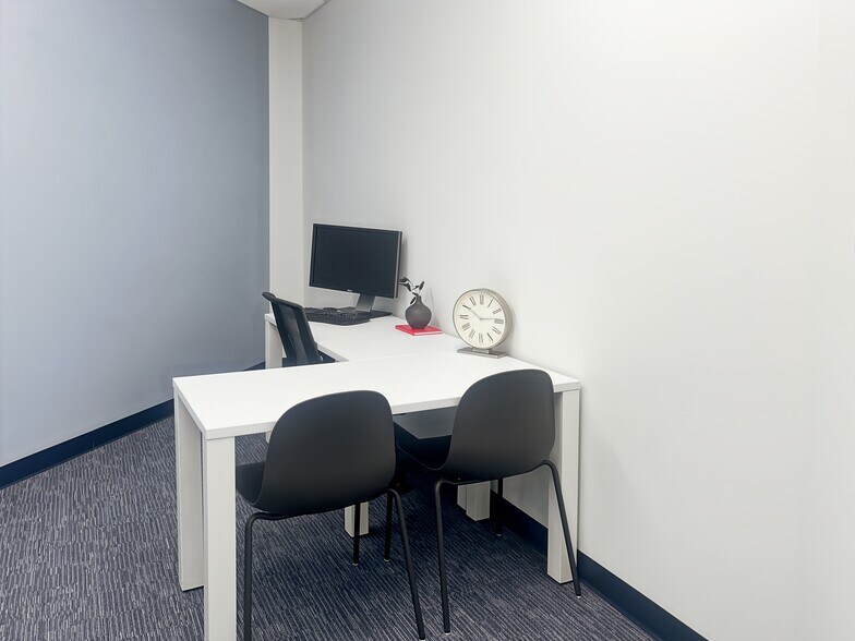 More Photos Of 5701 Truxtun Ave, Bakersfield Coworking Space