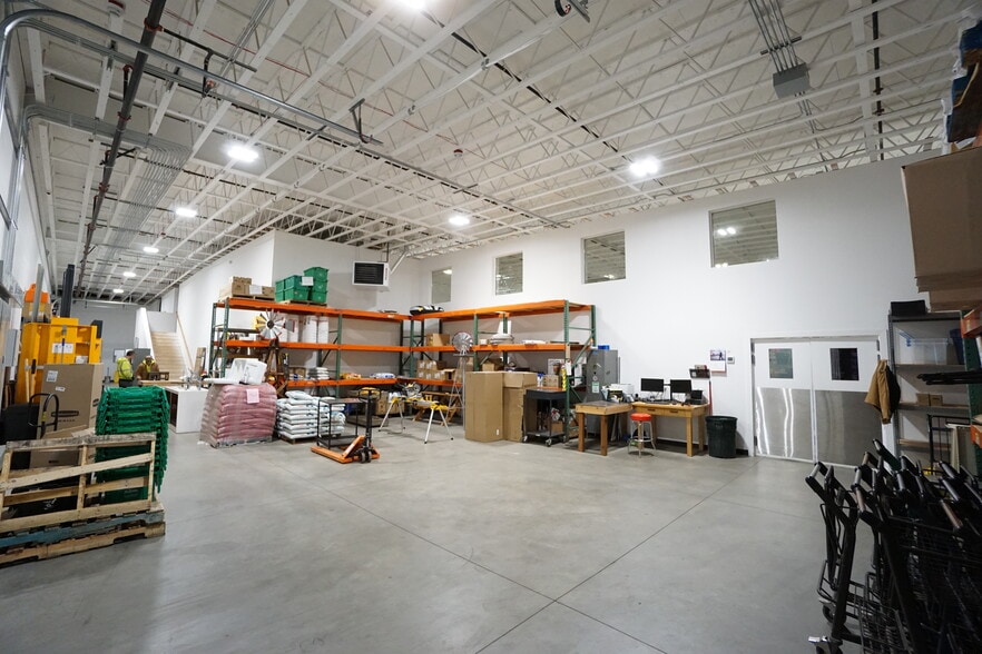 More Photos Of 104 Butterfield Rd, Yakima General Retail For Sale