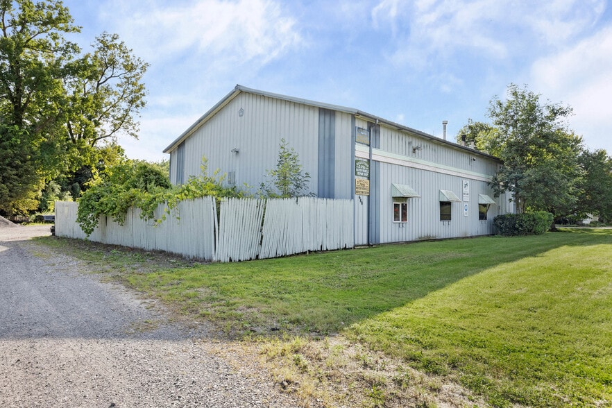 More Photos Of 688 Frey Rd, Macedon General Retail For Sale