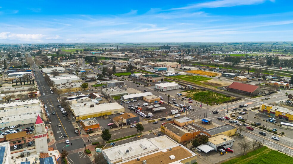 More Photos Of 1616 Martin Luther King Jr Way, Merced Land For Sale