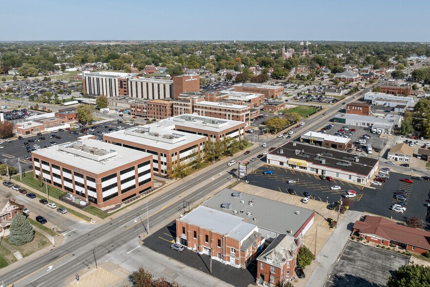 More Photos Of 900 Broadway St, Quincy Flex For Sale