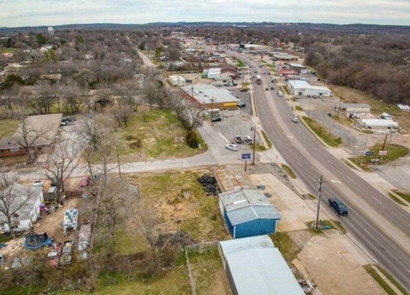 More Photos Of 1019 S Mississippi Ave, Atoka Auto Repair For Sale