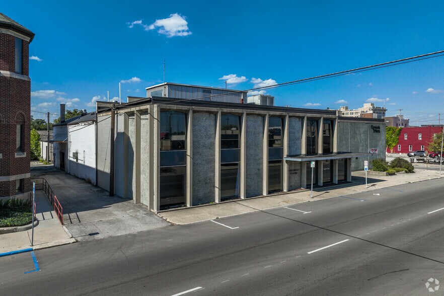 More Photos Of 610 S Adams St, Marion Industrial For Sale
