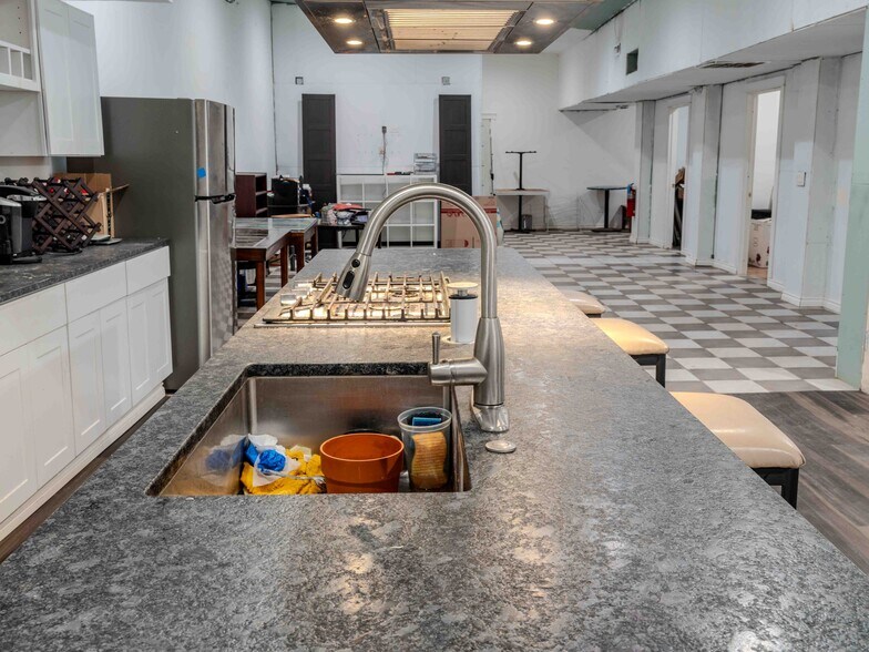 More Photos Of 210 E Galena Ave, Aurora General Retail For Sale