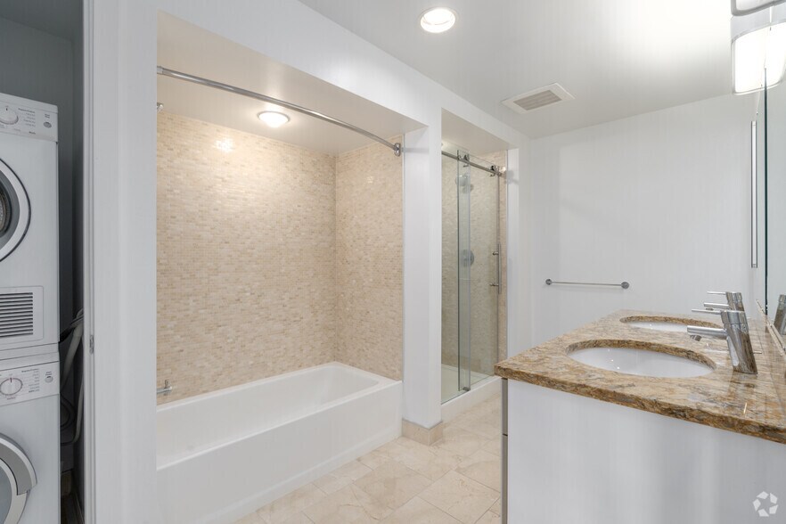 More Photos Of 1616-1618 Walnut St, Philadelphia Apartments For Lease