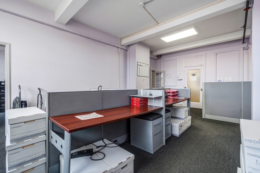More Photos Of 313 State St, Perth Amboy Office Residential For Lease
