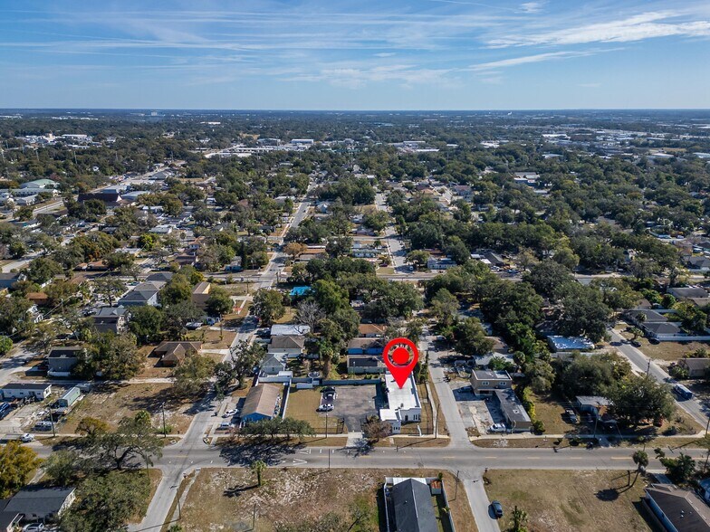More Photos Of 3411 N 29th St, Tampa Office For Sale